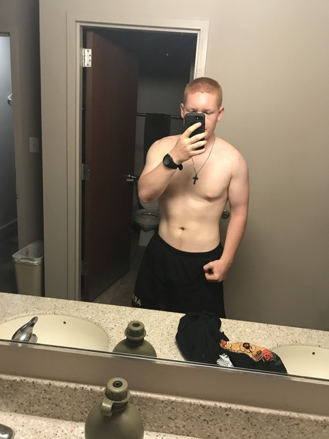 armyguy72 onlyfans leaked picture 1