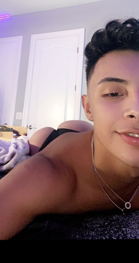 collinlagos onlyfans leaked picture 1