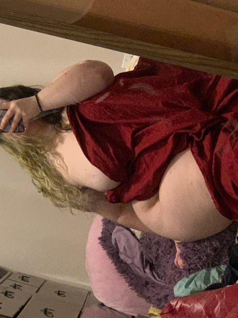 goddess_lizbeth onlyfans leaked picture 1