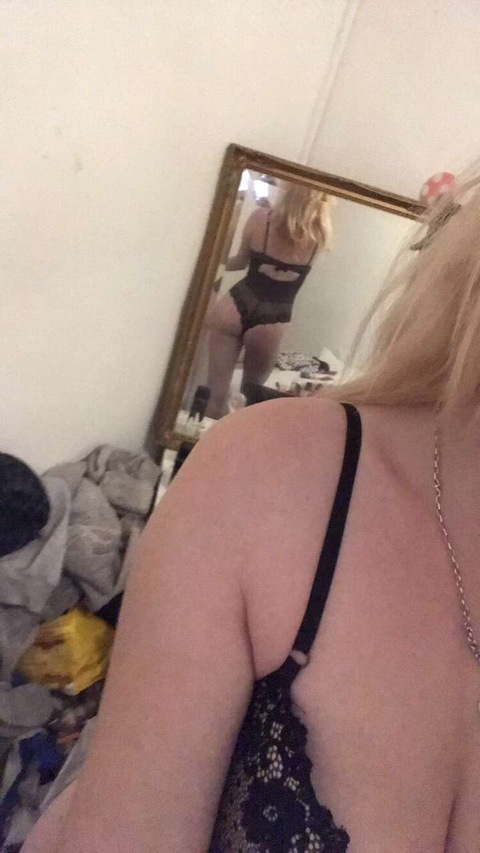 itsyagirljj onlyfans leaked picture 1