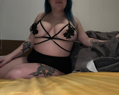 katobizarro onlyfans leaked picture 1