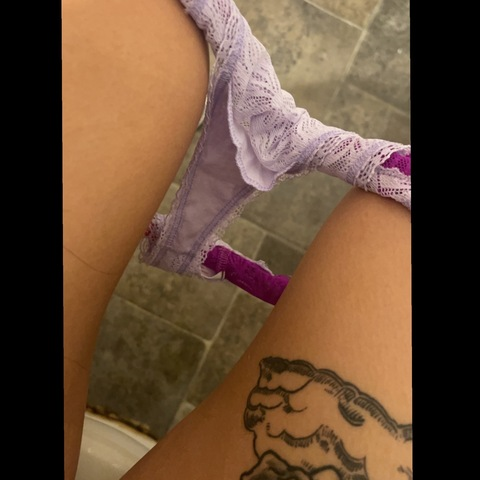 lala.bbyy onlyfans leaked picture 1