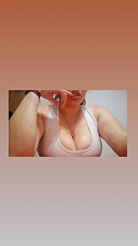 luuluna_27 onlyfans leaked picture 1