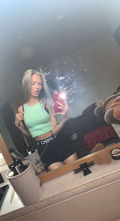 millieclarke44 onlyfans leaked picture 1