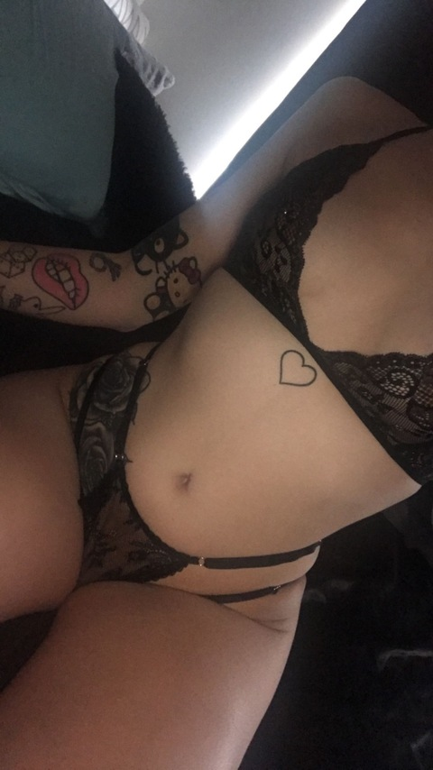 phiaaa_xxx onlyfans leaked picture 1