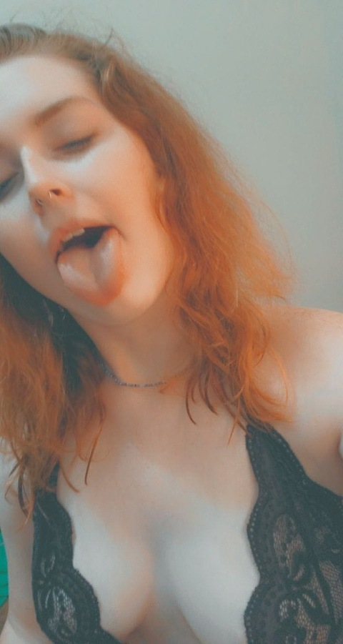 redhead_princess69 onlyfans leaked picture 1