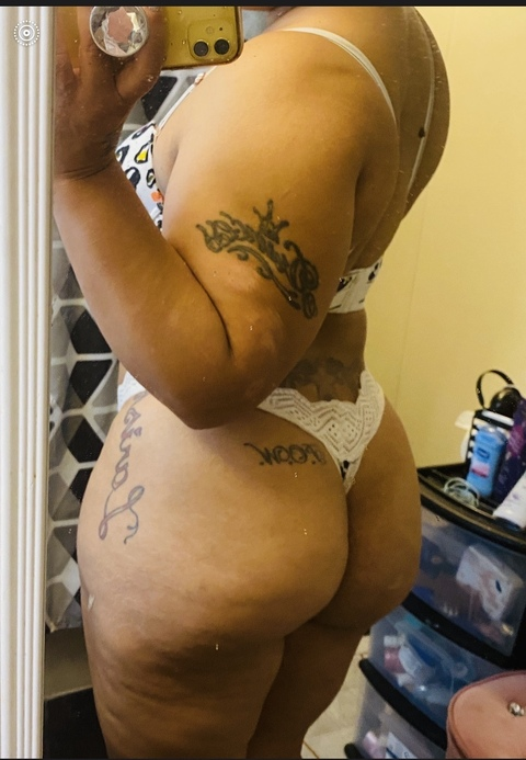 serenapassionxxx onlyfans leaked picture 1