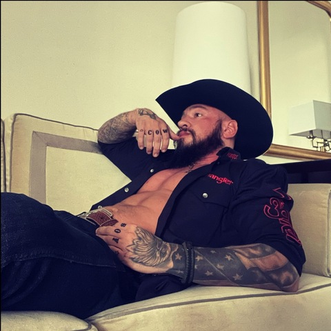 theredneckcowboy onlyfans leaked picture 1