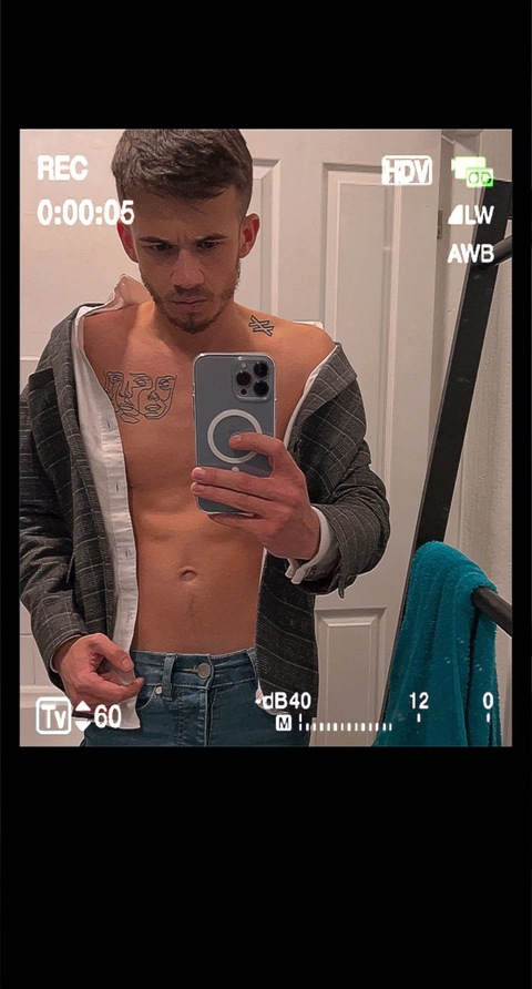 tommyt4 onlyfans leaked picture 1